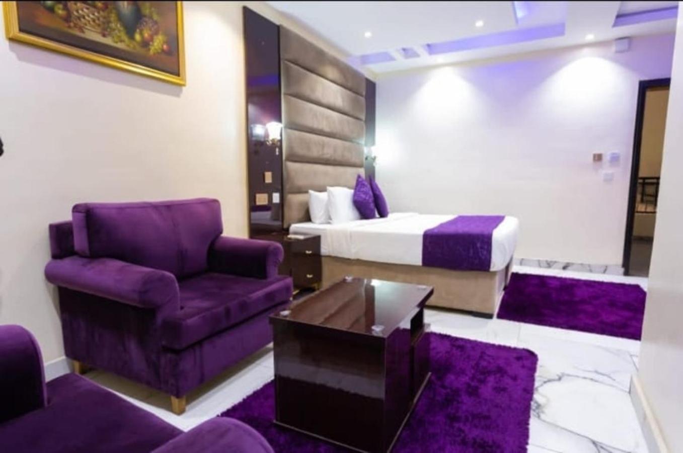 Parkview Astoria Hotel 4*