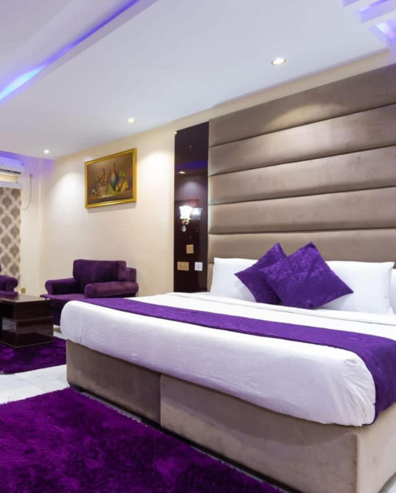 Parkview Astoria Hotel Lagos
